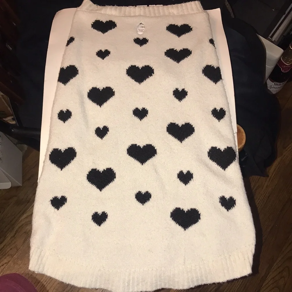 NWOT Heart Pet Sweater